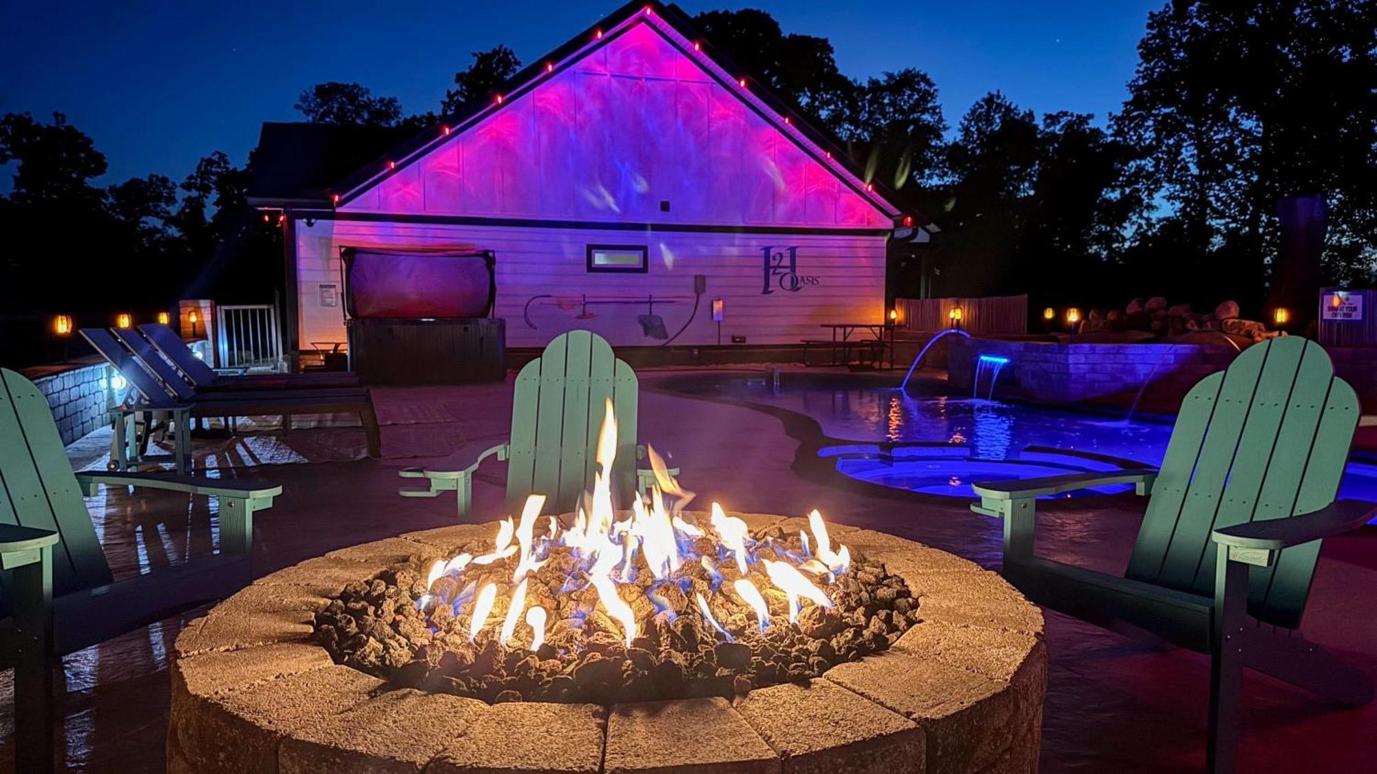 H2Oasis Incredible Pool Retreat With Mountains Views! Villa Sevierville Exterior photo